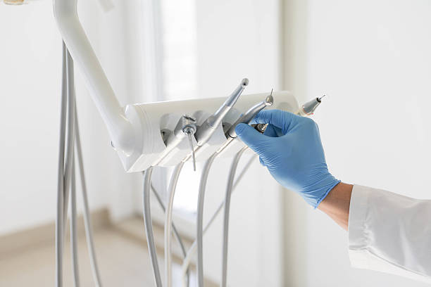 24/7 Emergency Tooth Extraction experts in Newport Beach, CA
